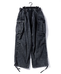 THISIS（ディスイズ）の「コットンツイル 硫化染め エクストラワイド カーゴパンツ（カーゴパンツ）」