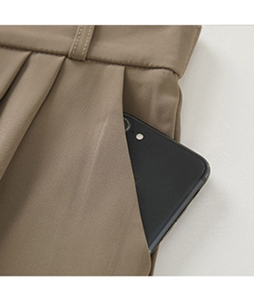 Miniministore（ミニミニストア）の「ワイドパンツ タック入り レディース（スラックス・レディース・ホワイト/ブラウン/ブラック/グレー・S/L/M）」の18枚目の写真