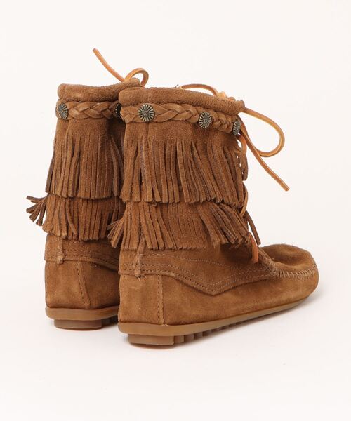 Minnetonka(ミネトンカ)の「★ミネトンカ MINNETONKA★ ダブルフリンジ トランパー ブーツ(ブーツ・レディース・ブラウン系その他/ブラウン・22.5cm/21.5㎝)」の3枚目の写真