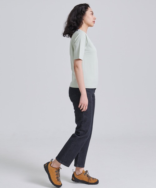 Eddie Bauer(エディーバウアー)の「プレーティング天竺 ヘンリーネック 半袖 Tシャツ(Tシャツ/カットソー・レディース・ライトグリーン/ダークオレンジ/ブラック・XL/L/M/S)」の5枚目の写真