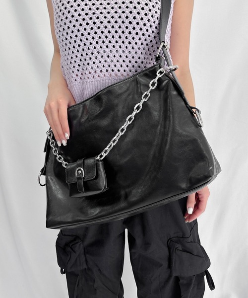 ENVYM（アンビー）の「チェーンデザインバッグ（ショルダーバッグ・レディース・ブラック・FREE）」の3枚目の写真