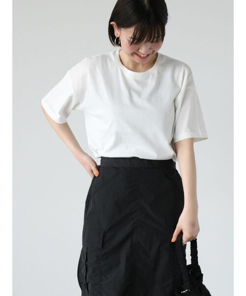 Lugnoncure(ルノンキュール)の「【抗菌防臭】クルーネック天竺Tシャツ(Tシャツ/カットソー・レディース・ブラック/チャコールグレー/オフホワイト・F)」の2枚目の写真
