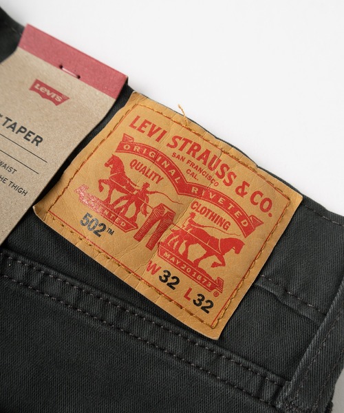 Levi's(リーバイス)の「【Levi’s/リーバイス】502 レギュラーテーパード ストレッチ 5ポケット カラーツイルパンツ/502 REGULAR TAPER COLOR PANTS/ジーンズ/チャコールグレー(チノパンツ・メンズ・チャコールグレー・33inch/29inch/31inch/36inch/34inch/28inch/30inch/32inch)」の8枚目の写真