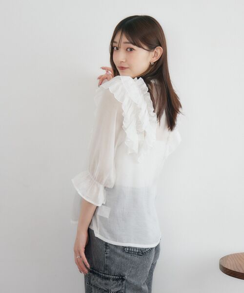 RETRO GIRL（レトロガール）の「肩フリルシアーBL（シャツ/ブラウス・レディース・ブルー/グリーン/ホワイト・FREE）」の4枚目の写真