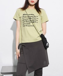 FOLLOWIN（フォロウィン）の「[セミクロップド丈]デイリーラウンドネックレタリング半袖Tシャツ（Tシャツ/カットソー）」