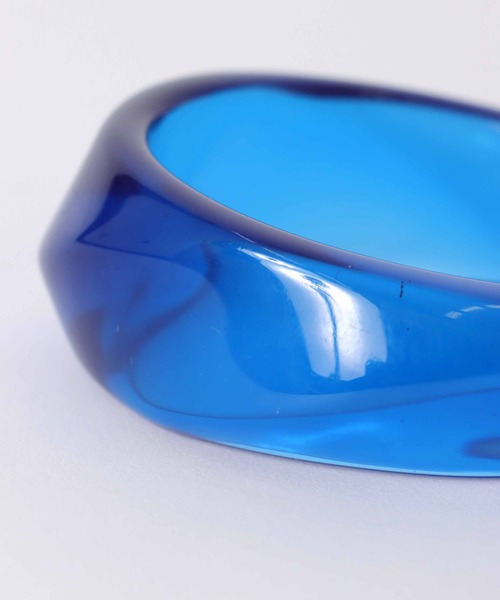 Three Four Time（ｽﾘｰﾌｫｰﾀｲﾑ）の「アクリルクリアバングル（バングル/リストバンド・レディース・クリア/ブルー・FREE）」の10枚目の写真