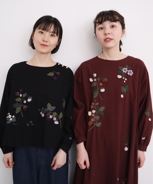 l'atelier du savon(アトリエドサボン)の「●立体刺繍 ラズベリーの実 ワンピース(ワンピース・レディース・ブラック/レッド・FREE)」の20枚目の写真