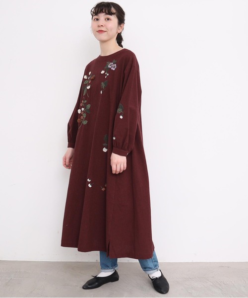 l'atelier du savon(アトリエドサボン)の「●立体刺繍 ラズベリーの実 ワンピース(ワンピース・レディース・ブラック/レッド・FREE)」の7枚目の写真