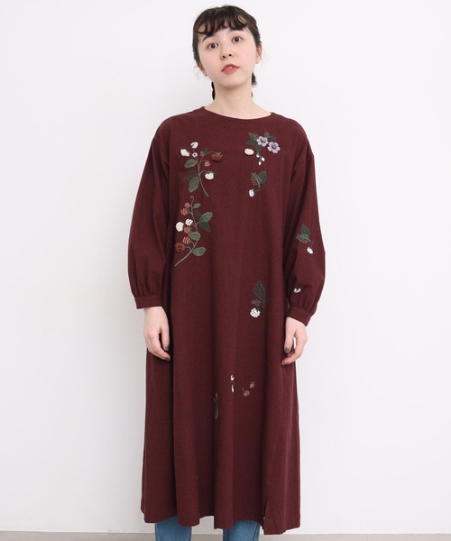 l'atelier du savon(アトリエドサボン)の「●立体刺繍 ラズベリーの実 ワンピース(ワンピース・レディース・ブラック/レッド・FREE)」の10枚目の写真