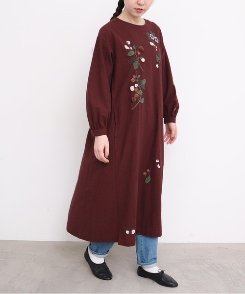 l'atelier du savon(アトリエドサボン)の「●立体刺繍 ラズベリーの実 ワンピース(ワンピース・レディース・ブラック/レッド・FREE)」の9枚目の写真