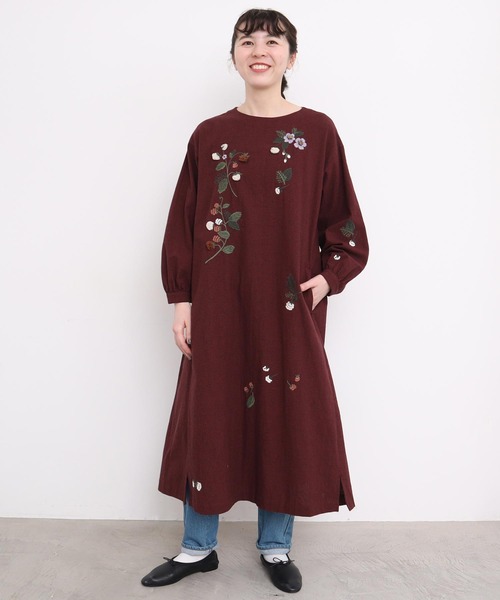 l'atelier du savon(アトリエドサボン)の「●立体刺繍 ラズベリーの実 ワンピース(ワンピース・レディース・ブラック/レッド・FREE)」の22枚目の写真