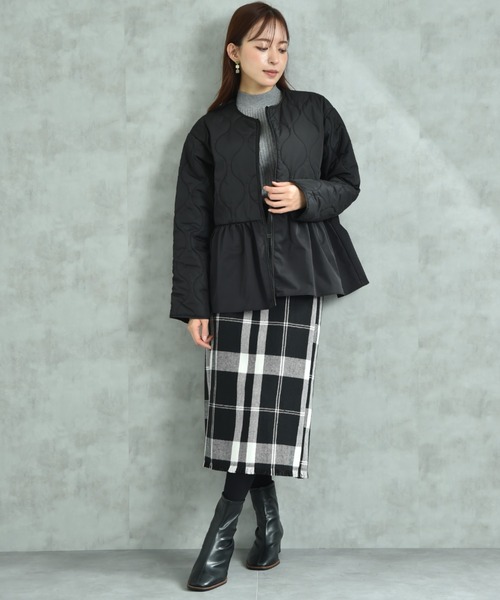 INTERPLANET（インタープラネット）の「タフタ＊キルトペプラムショートコート（その他アウター・レディース・オフホワイト/ブラック・FREE）」の11枚目の写真