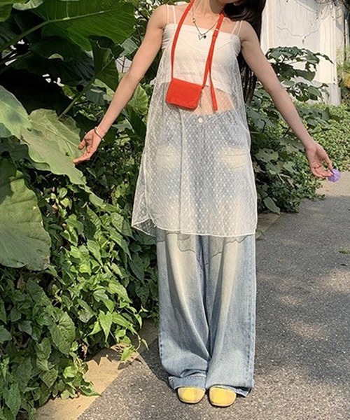 LYEON(リヨン)の「シアーチュールキャミワンピース(ワンピース・レディース・ブラック/オフホワイト・FREE)」の4枚目の写真