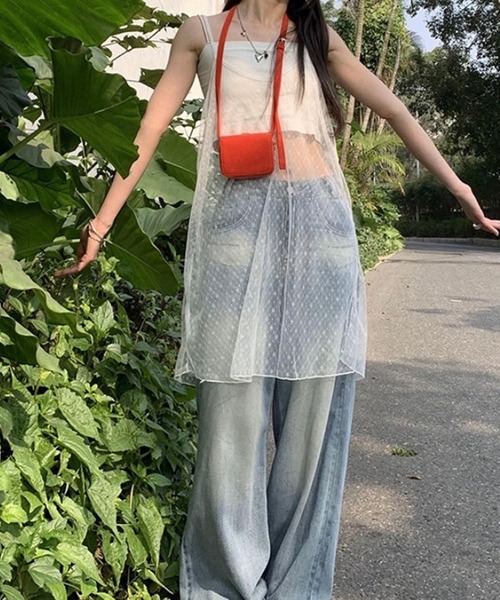 LYEON(リヨン)の「シアーチュールキャミワンピース(ワンピース・レディース・ブラック/オフホワイト・FREE)」の13枚目の写真