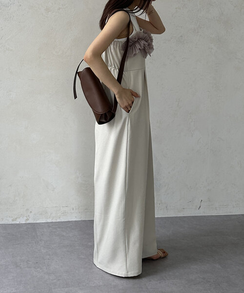 Thevon（ゼボン）の「リネンタッチチュールドッキングオールインワン（つなぎ/オールインワン・レディース・チャコールグレー/アイボリー・FREE）」の6枚目の写真