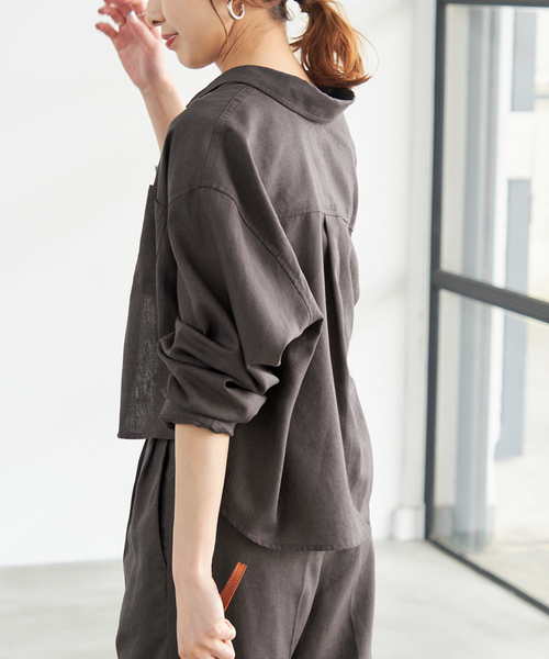 新品タグ付き　Spick and Span リネンミックスショートシャツ Spick & Span（スピックアンドスパン）の「リネンミックスショート