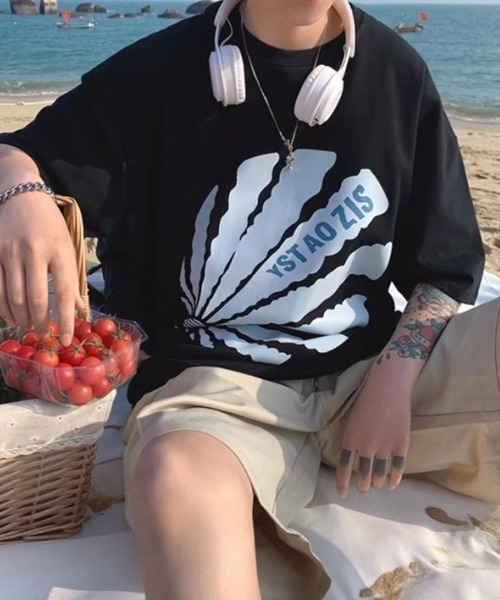 NOWLE（ノウル）の「【NOWLE】ビッグシルエット グラフィック フロント プリント 半袖 Tシャツ（Tシャツ/カットソー・メンズ・ホワイト系その他2/ホワイト系3/ホワイト系5/ブラック系その他/ブラック系その他3/ブラック系2/ブラック系4/ホワイト系1/ホワイト系2/ブラック系その他2/ブラック系5/ブラック系6/ブラック系7/ブラック系8/ブラック系9/ホワイト系その他/ホワイト系その他3/ホワイト系4/ホワイト系6/ブラック系1/ブラック系3/ホワイト系7/ホワイト系8/ホワイト系9・MEDIUM/LARGE/X-LARGE）」の20枚目の写真