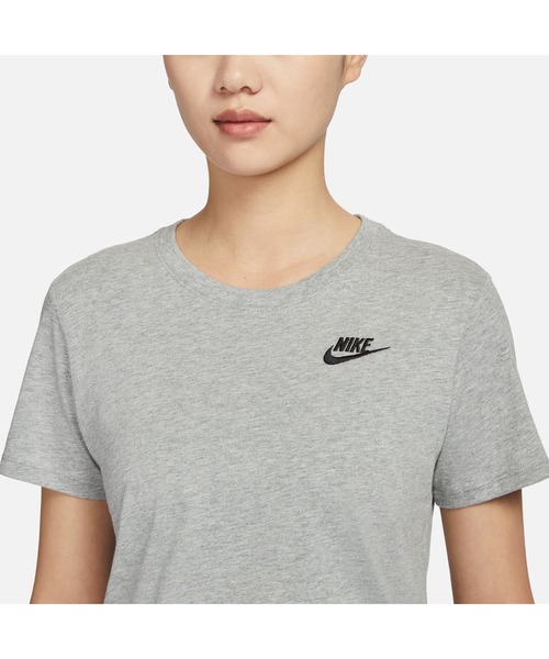 NIKE(ナイキ)の「ナイキ NIKE ナイキ NSW クラブ S/S Tシャツ(Tシャツ/カットソー・レディース・グレー/ブラック/ホワイト/エメラルド・M/L/S/XL)」の6枚目の写真