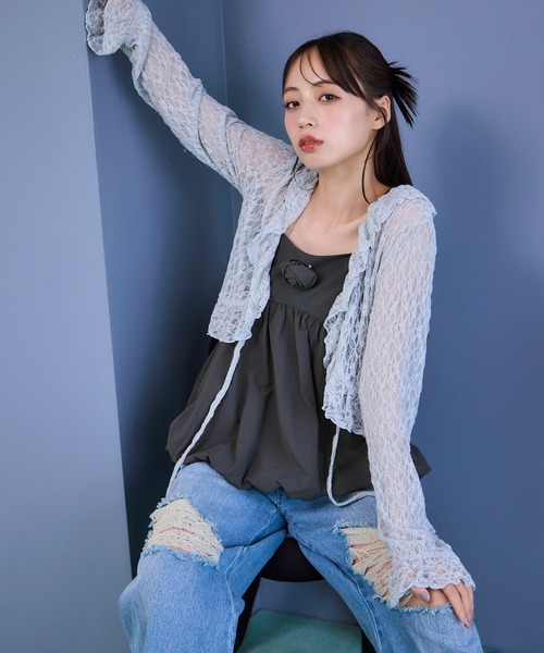 one after another NICE CLAUP（ワンアフターアナザーナイスクラップ）の「フリルボレロカーディガン（シャツ/ブラウス・レディース・チャコールグレー/グレー/オフホワイト・FREE）」の10枚目の写真