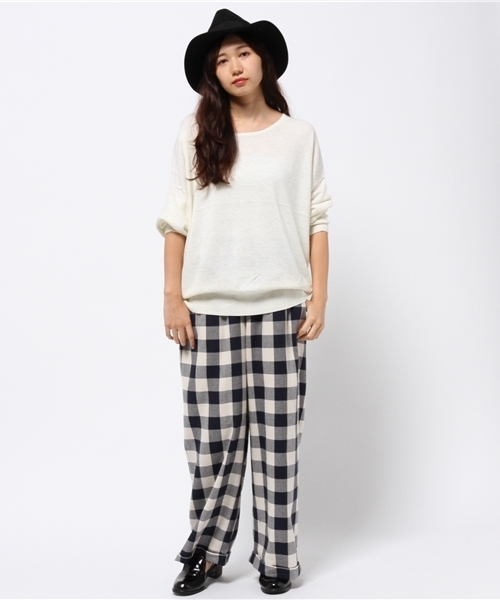 Discoat Parisien（ディスコートパリシアン）の「アンジェリーナ編地切替ドルマン（ニット/セーター・レディース・オフホワイト/グレー/グリーン/ネイビー・MEDIUM/LARGE）」の12枚目の写真