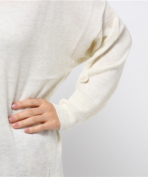 Discoat Parisien（ディスコートパリシアン）の「アンジェリーナ編地切替ドルマン（ニット/セーター・レディース・オフホワイト/グレー/グリーン/ネイビー・MEDIUM/LARGE）」の6枚目の写真