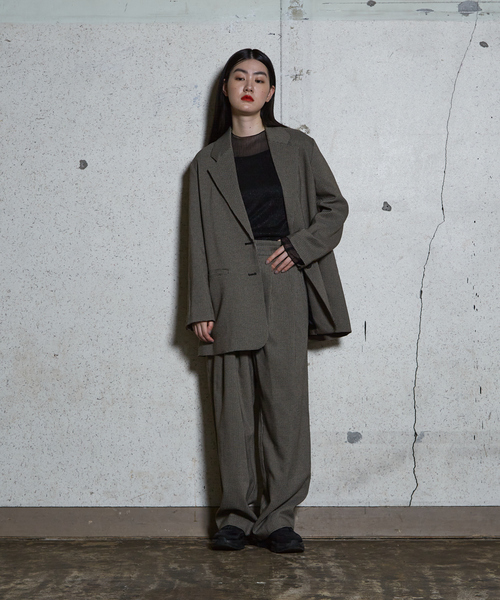 NOMINE（ノミネ）の「【セットアップ着用可】チェック タック ワイドパンツ（スラックス・レディース・グレー・M/S）」の6枚目の写真