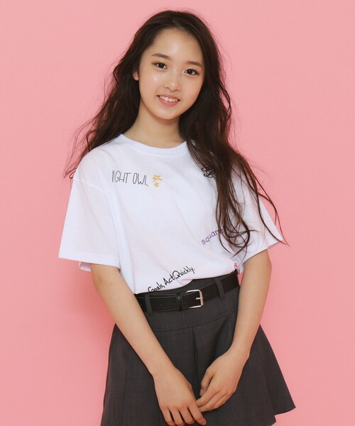 PINK-latte(ピンクラテ)の「◆【130cmあり】ミックスロゴゆるTシャツ(Tシャツ/カットソー・キッズ・ライトグレー/オフホワイト/チャコールグレー・13/14/15 /16)」の5枚目の写真
