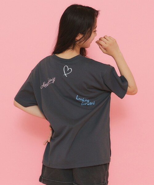 PINK-latte(ピンクラテ)の「◆【130cmあり】ミックスロゴゆるTシャツ(Tシャツ/カットソー・キッズ・ライトグレー/オフホワイト/チャコールグレー・13/14/15 /16)」の14枚目の写真