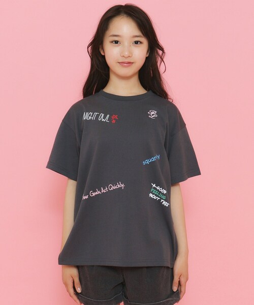 PINK-latte(ピンクラテ)の「◆【130cmあり】ミックスロゴゆるTシャツ(Tシャツ/カットソー・キッズ・ライトグレー/オフホワイト/チャコールグレー・13/14/15 /16)」の17枚目の写真