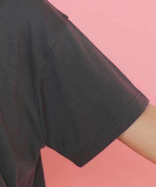 PINK-latte(ピンクラテ)の「◆【130cmあり】ミックスロゴゆるTシャツ(Tシャツ/カットソー・キッズ・ライトグレー/オフホワイト/チャコールグレー・13/14/15 /16)」の21枚目の写真