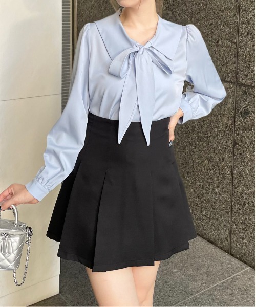 clear(クリア)の「セーラーカラー長袖ボウタイブラウス≪2024AW新作≫(シャツ/ブラウス・レディース・アイボリー/サックスブルー/ベージュ・F)」の3枚目の写真