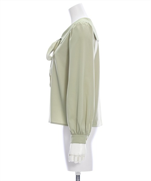 clear(クリア)の「セーラーカラー長袖ボウタイブラウス≪2024AW新作≫(シャツ/ブラウス・レディース・アイボリー/サックスブルー/ベージュ・F)」の16枚目の写真