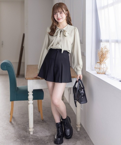 clear(クリア)の「セーラーカラー長袖ボウタイブラウス≪2024AW新作≫(シャツ/ブラウス・レディース・アイボリー/サックスブルー/ベージュ・F)」の14枚目の写真