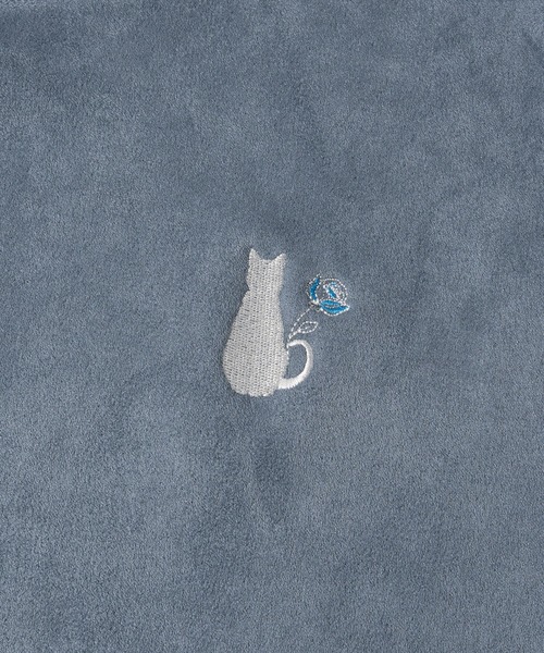 JOHN'S CLOSET（ジョンズクローゼット）の「【13】ワンポイント刺繍 カットスウェードクルーネックスウェット オバケ/クロネコ（スウェット・メンズ・ブルーグレー/グレー/チャコールグレー/カーキ/アイボリー/サックスブルー・MEDIUM/LARGE）」の17枚目の写真