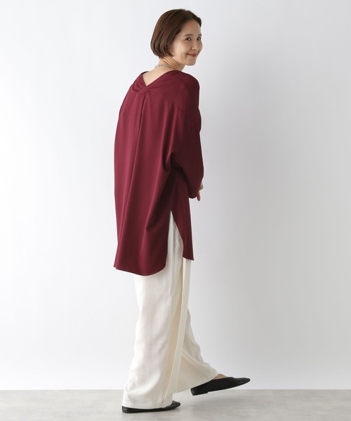 LEPSIM（レプシィム）の「Vネックワイドチュニックシャツワンピース/AW　145461（チュニック・レディース・レッド/グレイッシュベージュ/チャコールグレー/ブラック・FREE）」の21枚目の写真