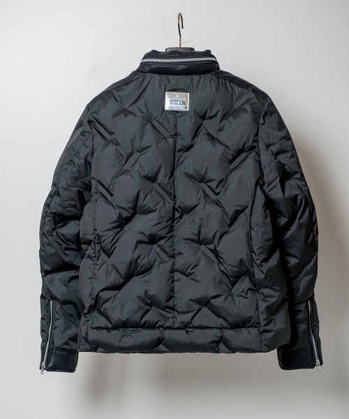 Buffalo Bobs(バッファローボブズ)の「VINCENT-RIDER(ヴィンセント-ライダー)シームレス ダウンジャケット(ダウンジャケット/コート・メンズ・ホワイト/ブラック・1-2/2-3/3-4)」の4枚目の写真