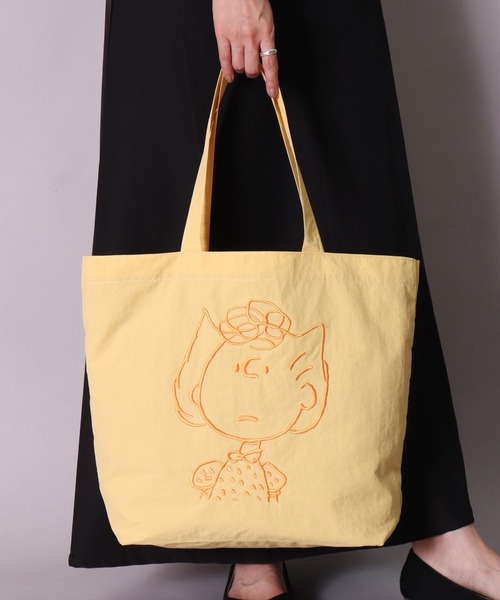 PEANUTS（ピーナッツ）の「(ACT)【PEANUTS】フェイス 刺繍 ナイロン トートバッグ（トートバッグ・レディース・ライトピンク/ダークベージュ/ブラック/チャコールグレー/スカイブルー/アイボリー/セージグリーン/イエロー・ONE SIZE）」の8枚目の写真