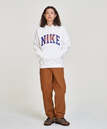 NIKE（ナイキ）の「ナイキ クラブ メンズチノパンツ / Nike Club Men's Chino Pants FZ5771-281 Light British Tan（チノパンツ・メンズ）」