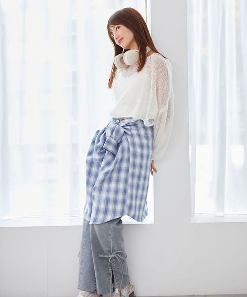 MAJESTIC LEGON（マジェスティックレゴン）の「レースアップメッシュニット（ニット/セーター・レディース・イエロー/ピンク/アイボリー/チャコールグレー・MEDIUM）」の8枚目の写真