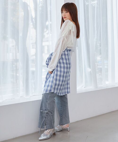 MAJESTIC LEGON（マジェスティックレゴン）の「レースアップメッシュニット（ニット/セーター・レディース・イエロー/ピンク/アイボリー/チャコールグレー・MEDIUM）」の9枚目の写真