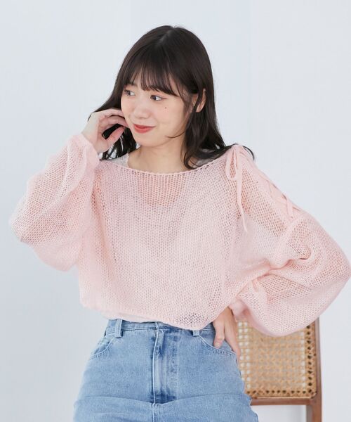 MAJESTIC LEGON（マジェスティックレゴン）の「レースアップメッシュニット（ニット/セーター・レディース・イエロー/ピンク/アイボリー/チャコールグレー・MEDIUM）」の21枚目の写真