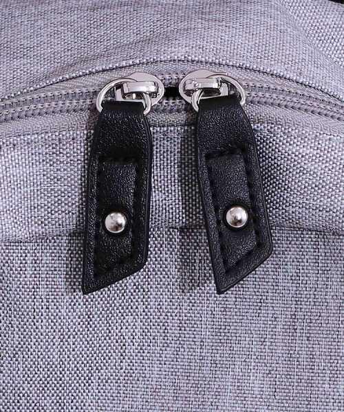 SHOO・LA・RUE(シューラルー)の「【撥水/背中ポケット】整理整頓できちゃうリュック(バックパック/リュック・レディース・グレー系3/ブラック系5/ブラック系4・00)」の6枚目の写真