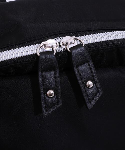 SHOO・LA・RUE(シューラルー)の「【撥水/背中ポケット】整理整頓できちゃうリュック(バックパック/リュック・レディース・グレー系3/ブラック系5/ブラック系4・00)」の12枚目の写真