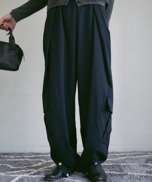 Nylon Tuck Cargo Pants / ナイロンタックカーゴパンツ 2/9号室（かおこ&ひろと） - Nylon Tuck Cargo Pants / ナイロン