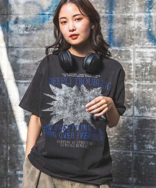 PBLIM(ページボーイリム)の「【UNISEX】スパークグラフィックT(Tシャツ/カットソー・レディース・ブルー/ブラウン/ブラック・SMALL/MEDIUM)」の1枚目の写真