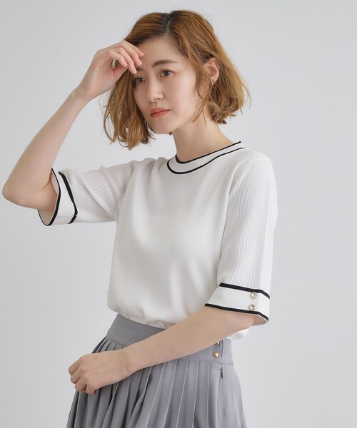 grove（グローブ）の「【ひんやり多機能】やわらかドライタッチワイドスリーブプルオーバー（ニット/セーター・レディース・ホワイト系5/ブラック系4/ライトイエロー系/ネイビー/ホワイト系7/ライトグレー系4・02/03/04/05/01）」の8枚目の写真