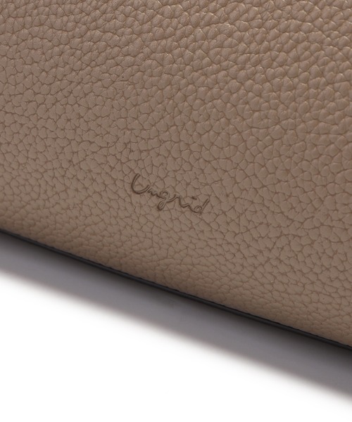 Ungrid(アングリッド)の「【Ungrid/アングリッド】軽量ソフトシュリンク プレートチャーム付ハンドバッグ(ハンドバッグ・レディース・ブラック/オリーブ/アイボリー/グレイッシュベージュ/ダークベージュ・FREE)」の10枚目の写真