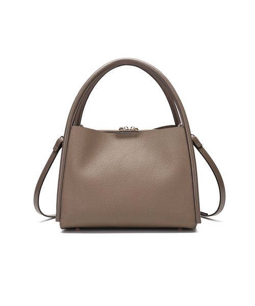 Ungrid(アングリッド)の「【Ungrid/アングリッド】軽量ソフトシュリンク プレートチャーム付ハンドバッグ(ハンドバッグ・レディース・ブラック/オリーブ/アイボリー/グレイッシュベージュ/ダークベージュ・FREE)」の16枚目の写真