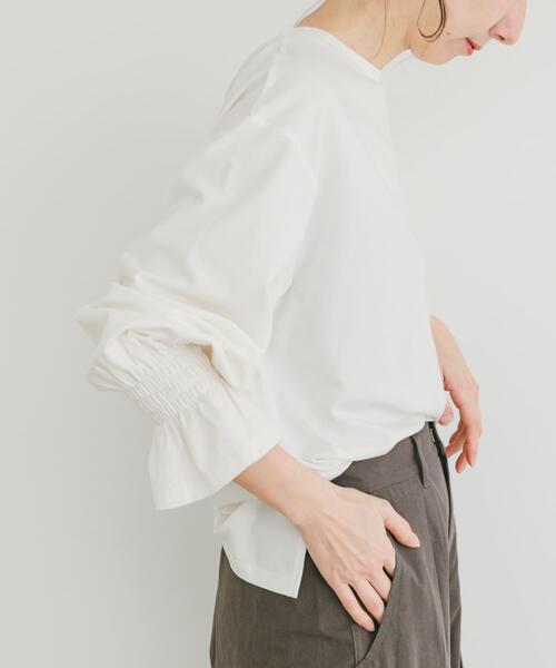 ITEMS URBANRESEARCH（アイテムズ アーバンリサーチ）の「フハクライクソデギャザープルオーバー（Tシャツ/カットソー・レディース・オフホワイト/ブラック/ストライプ・FREE）」の18枚目の写真