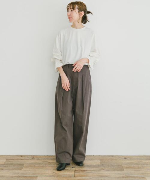 ITEMS URBANRESEARCH（アイテムズ アーバンリサーチ）の「フハクライクソデギャザープルオーバー（Tシャツ/カットソー・レディース・オフホワイト/ブラック/ストライプ・FREE）」の17枚目の写真